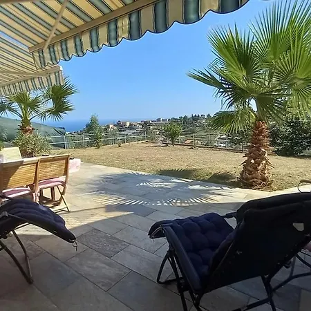 Holiday home Paradise House With Sea View And Quiet. *