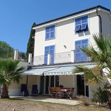 Casa vacanze Paradise House With Sea View And Quiet. Sanremo